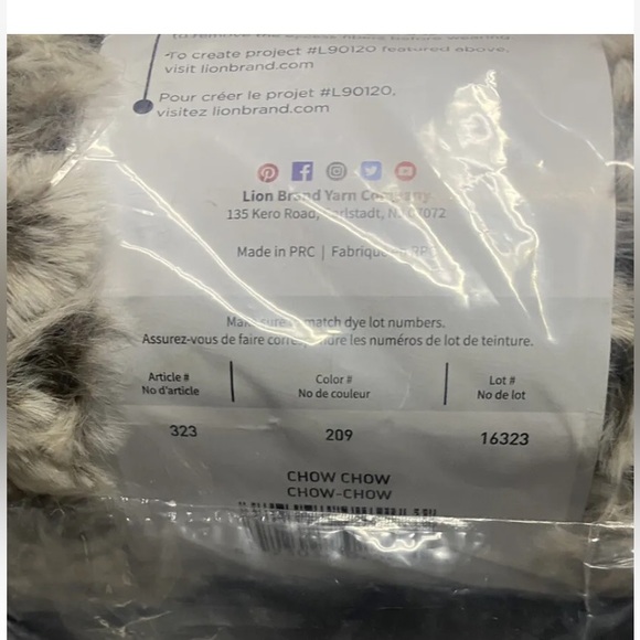 Lion Brand Go For Faux Thick & Quick Yarn - Picture 3 of 7